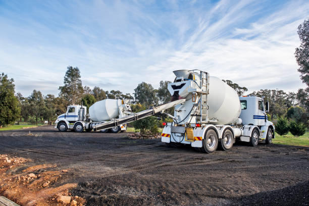 Best Concrete Sidewalk Installation  in Long Beach, NY